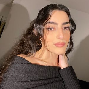 Meet your Posher, Serena